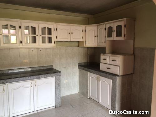 Acogedor Apartamento en Venta, Sector Chimbacalle - Villaflora