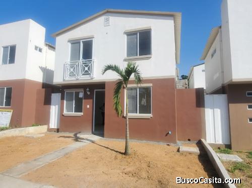 Casa NUEVA por ESTRENAR!! Urbanización Villas del Rey - Etapa Reina Letizia