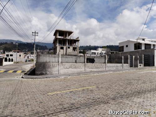 Lote de terreno esquinero