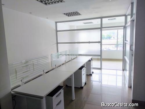 Oficina Parque Empresarial Colon con 1 Parqueo