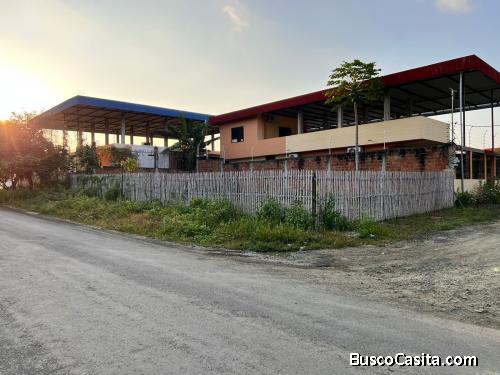 Terreno esquinero en venta Parque Forestal