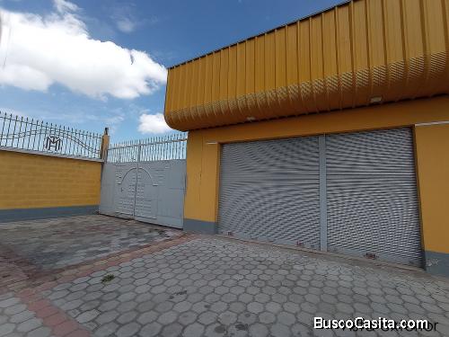 Bodega de arriendo Quito sector Calderon, 100m2, con mezzanine, sector monserrath