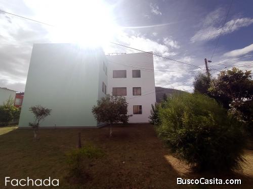 Departamento de arriendo Dos Hemisferios, sector Pusuquí, 3 dormitorios, segundo piso
