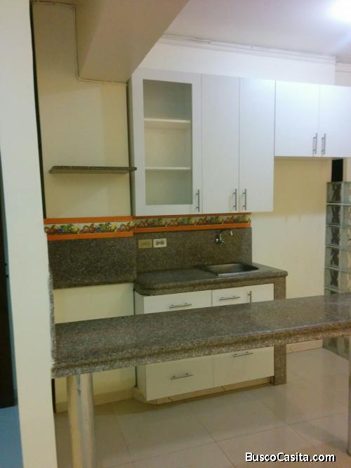 ALQUILO SUITE EN PLENO CENTRO DE GUAYAQUIL $180 