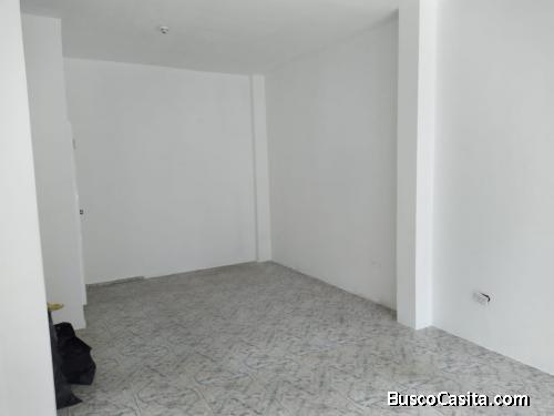 SE ALQUILA LOCAL COMERCIAL EN ALBORADA 9NA ETAPA