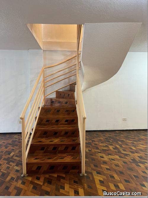 ARRIENDO DEPARTAMENTO EN CENTRO DE AMBATO