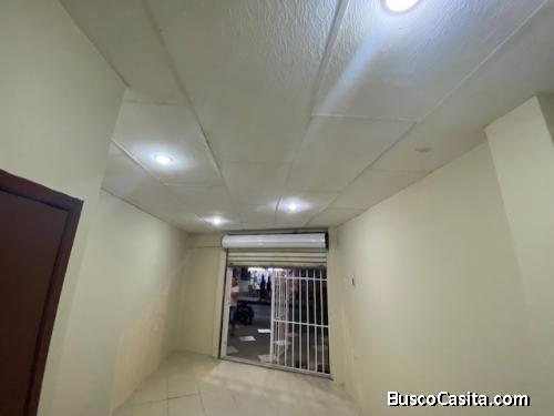 LOCAL COMERCIAL DE RENTA ARRIENDO ALQUILER AL SUR EN FLORESTA 1 - SECTOR VEHICULAR COMERCIAL
