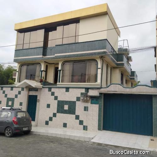 Se Vende Edificio De 3 Pisos Cerca Del Centro De Santo Domingo