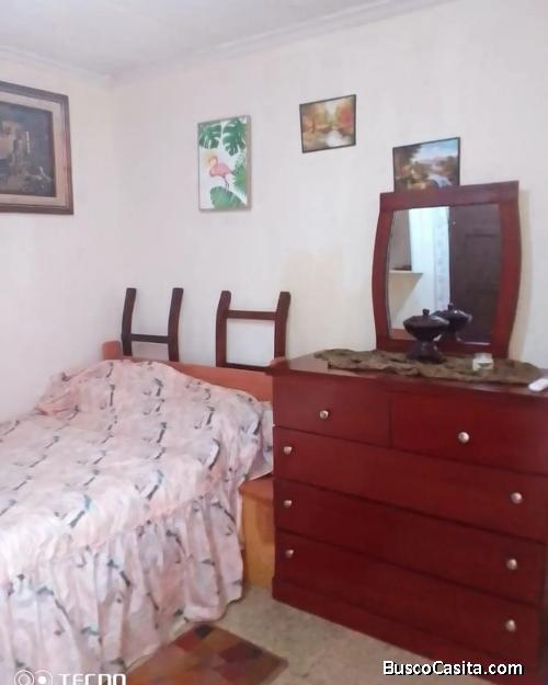 Alquilo habitaciòn amoblada en Alborada 1era etapa