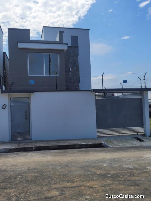VENDO HERMOSA CASA 