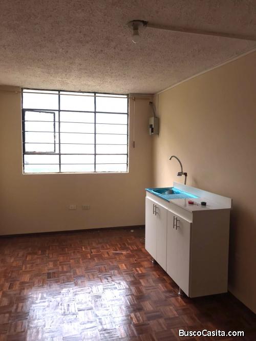 SUITE PARA EJECUTIVOSAS ZONA NORTE  EXAEROPUERTO, PARQUE BICENTENARIO, CERCA TROLE Y METRO 