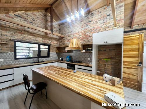 SE VENDE HERMOSA QUINTA 