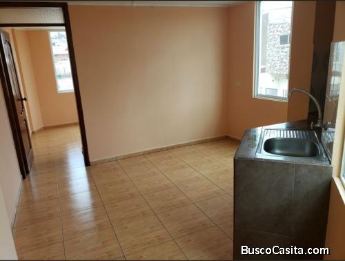Se arrrienda departamento tipo estudiantil 1 cocina con mesón, 1 dormitorio y 1 baño