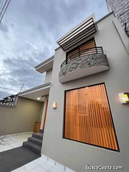 VENDO HERMOSA CASA SECTOR ORO VERDE CUENCA