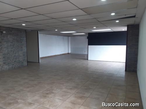 ARRIENDO LOCAL 102 M2, SECTOR ANDALUCÍA