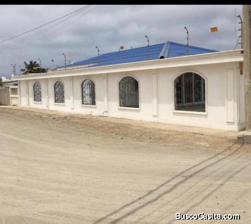 CASA EN VENTA DE UNA PLANTA UBICADA EN COSTA DE ORO SALINAS
