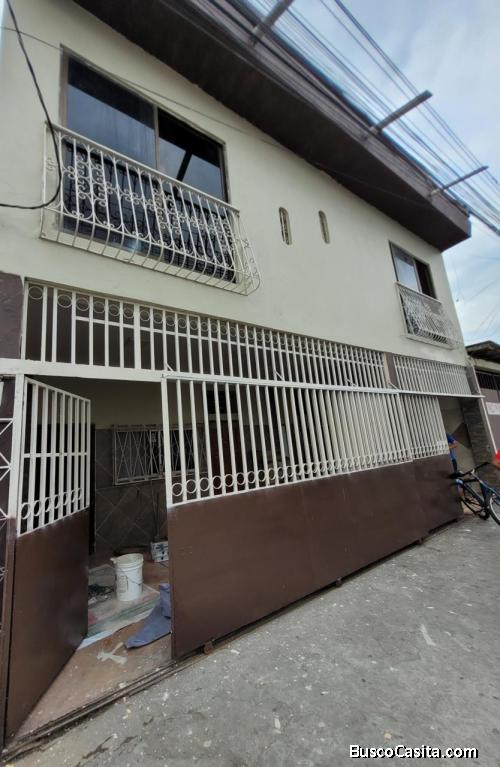 ALQUILO AMPLIO DEPARTAMENTO 1ER PISO ALTO con BALCÓN