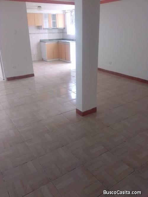 ARRIENDO DEPARTAMENTO AMPLIO INDEPENDIENTE CONOCOTO