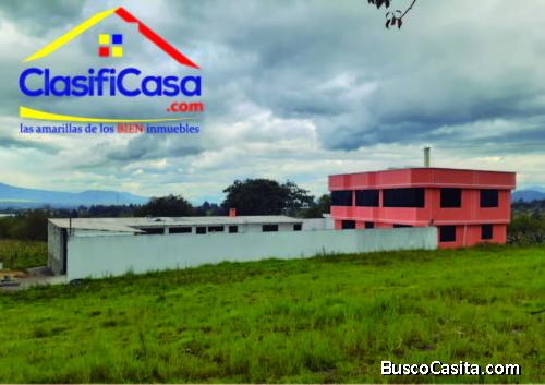 CASA CON TERRENO DE 4.369 M2 EN VENTA EN LATACUNGA - GUAYTACAMA DE OPORTUNIDAD 