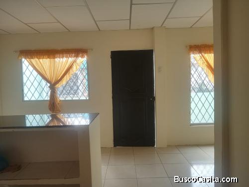 ALQUILO Casa en Mucho Lote 1