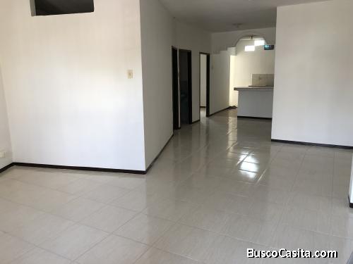 Alquilo departamento en Alborada 12ava (HCKA)