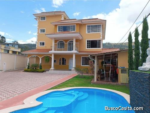HERMOSA CASA-QUINTA EN EL VALLE DE LOS CHILLOS  CON 600 M² DE CONSTRUCCIÓN Y 1.300 M² DE PATIO
