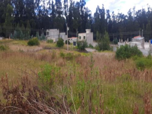 Vendo Terreno, 320m2, Alangasi, Urbanización 11 de junio, todos los servicios