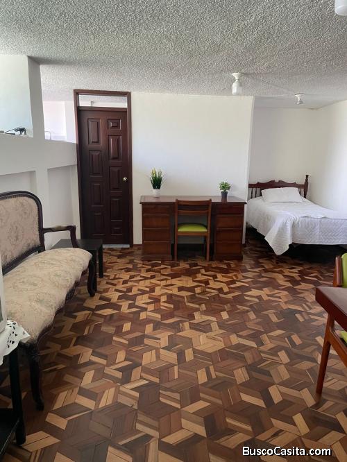 Suite Monoambiente: Comodidad y Estilo en Monjas Orquídeas”