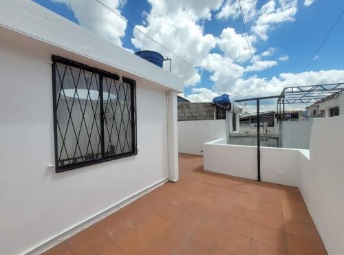 ARRIENDO casa, sector la Armenia, 3 dormitorios, 1 estacionamiento