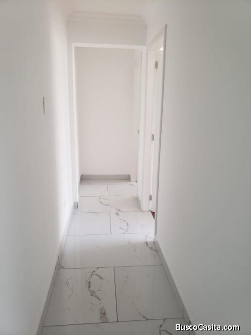 DEPARTAMENTO cerca Bicentenario, a una cuadra de la estación de la Concepción del Trole de 