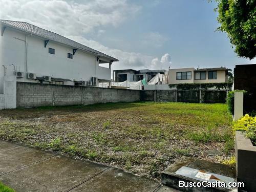 Terreno Isla Mocoli en venta