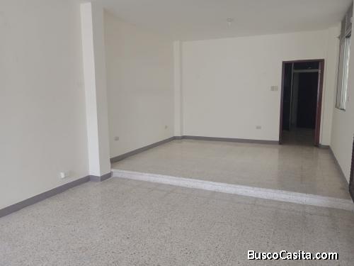 ALQUILO CASA EN URDESA CENTRAL IDEAL PARA EMPRESAS