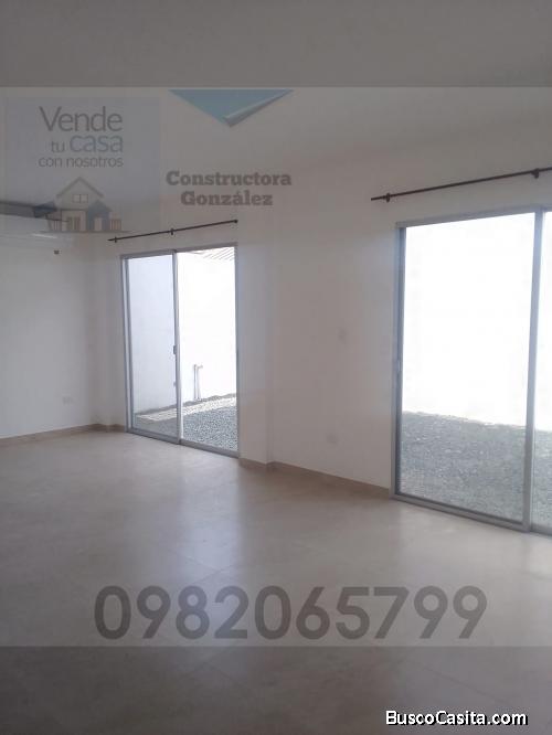 Estrene elegante casa en alquiler Vistana 1000