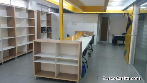 VENDO 2 OFICINAS UNIFICADAS EN CC ALBAN BORJA 