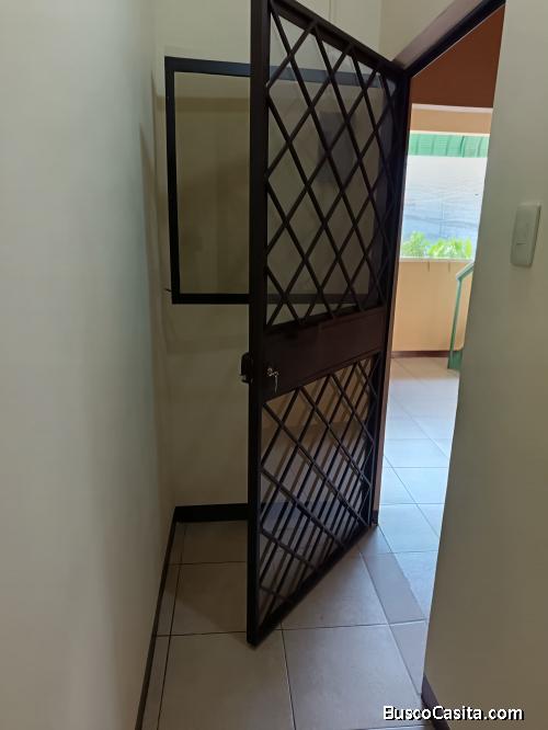 ARRIENDO DEPARTAMENTO JARDINES DEL SALADO GUAYAQUIL 