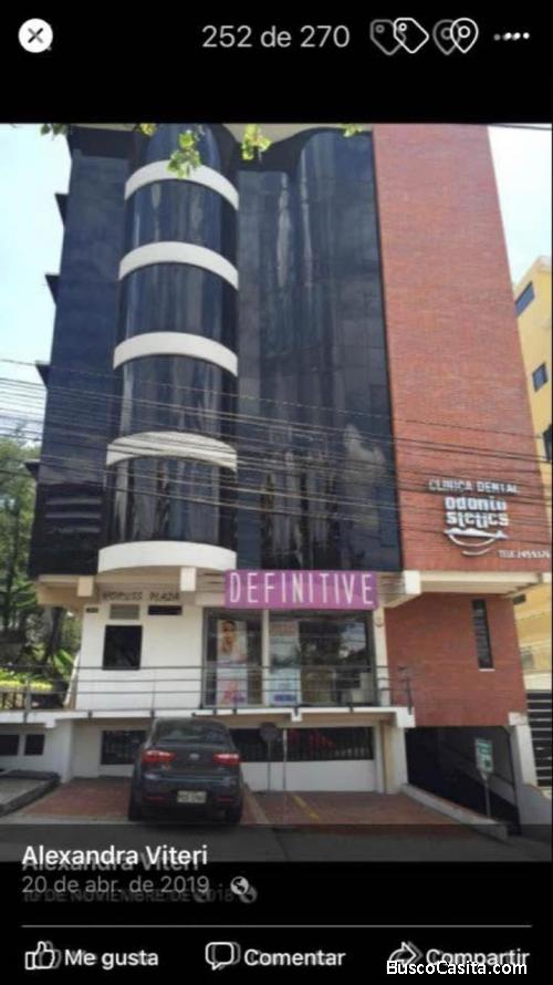 LOCAL COMERCIALOFICINAS, AMPLIO Y BIEN UBICADO