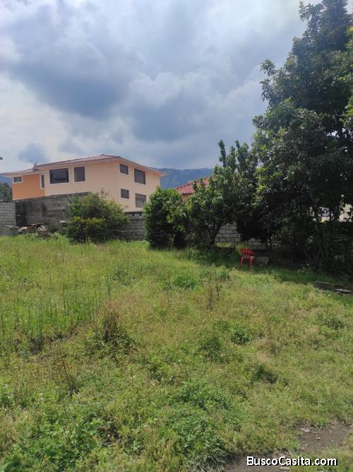 Casa-terreno en venta ubicada en valle de los Chillos 