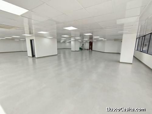 OFICINA AMPLIA DE 500 M2 EN RENTA EDIFICIO LA PREVISORA QUITO ECUADOR