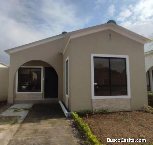 Se Alquila Casa En La Joya, Etapa Granate, 3 Habitaciones, Closets Y Anaqueles, Club Social, Piscina