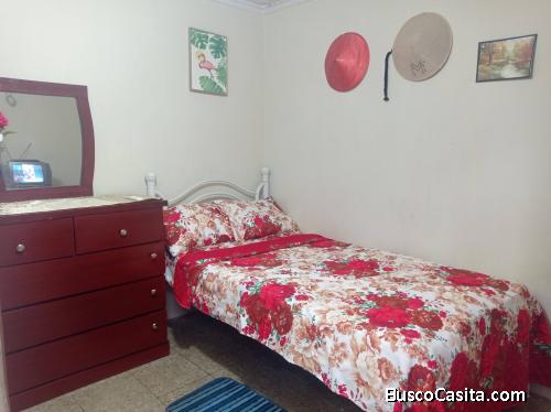 Alquilo acogedoras habitaciones amobladas en Alborada 1era. Etapa