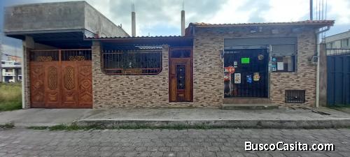 En venta hermosa casa con local comercial