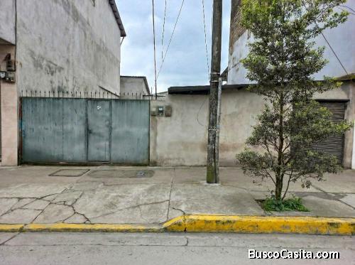 Terreno Comercial 200m² en Venta a pocos metros del Terminal Terrestre de Santo Domingo