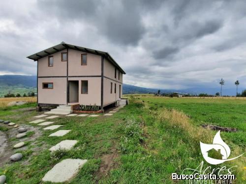 EN VENT HERMOSA QUINTA EN OLMEDO SECTOR SANTA ANA 