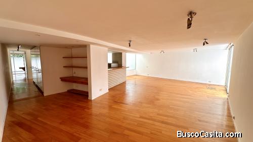 Apartamento Remodelado en Zona Exclusiva