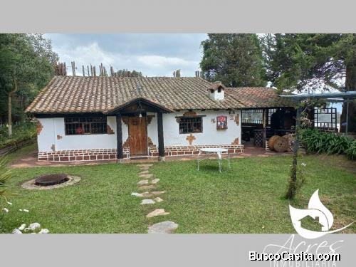 EN VENTA HERMOSA QUINTA EN PEDRO MONCAYO - LA ESPERANZA 