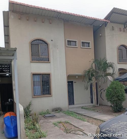 VIVIENDA DE DOS PISOS EN VENTA