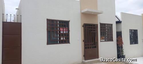  SE ALQUILA AGRADABLE, COMODA, Y SEGURA  CASA POR ESTRENAR