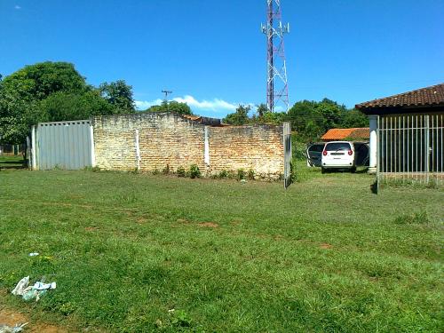 Terrenos de 720 m² con hermosa casa en Capiatá