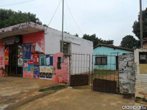 Casa antigua en Fernando de la Mora ZONA Sur