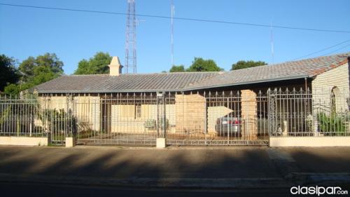 Casa preciosa y amplia, Ciudad de Coronel Bogado